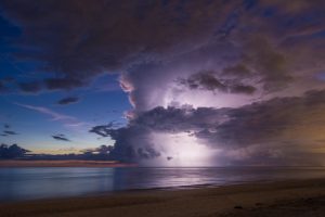 20160623-Lightning In The Clouds 20160623-Lightning In The Clouds